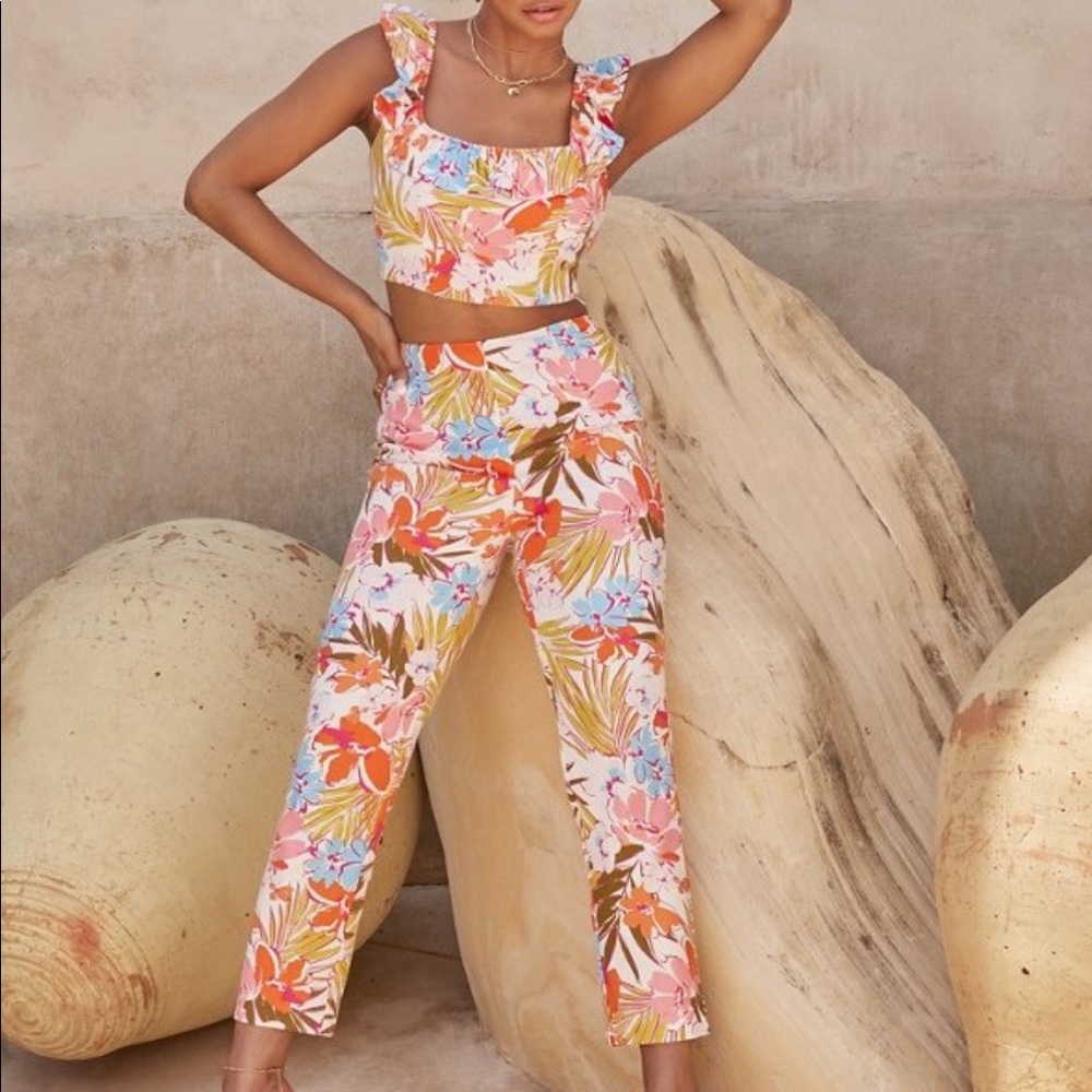 Just Fab Tropical Floral Set